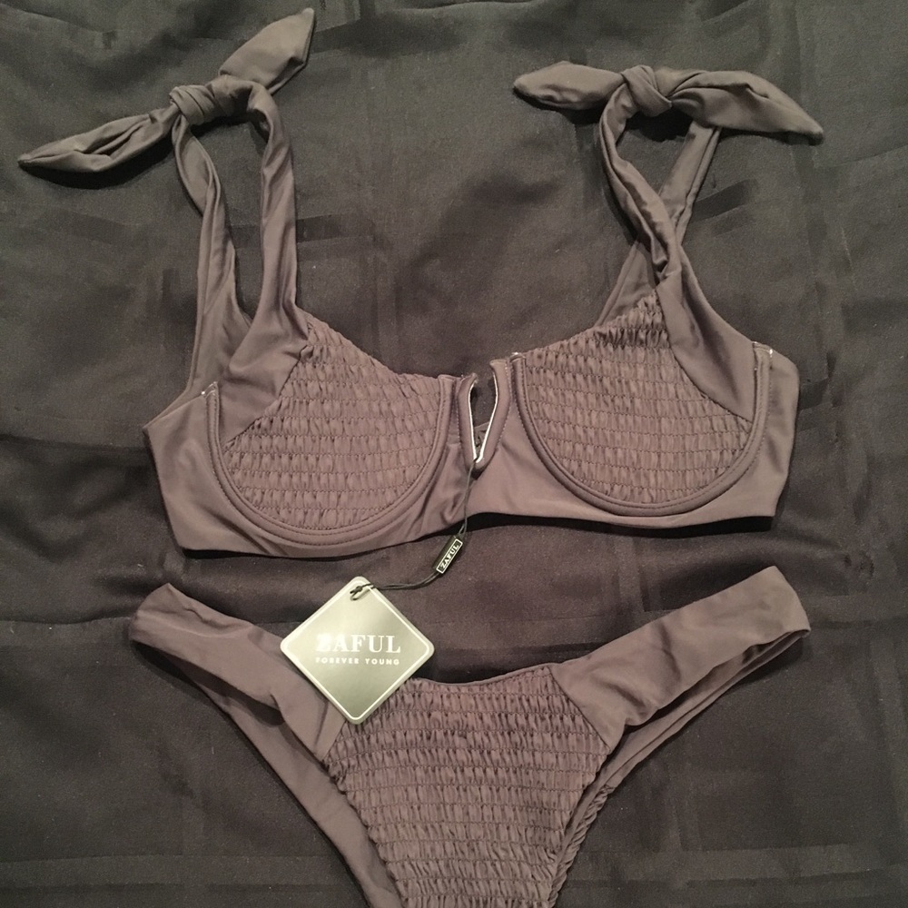 Zaful Shoulder-Tie Swimsuit